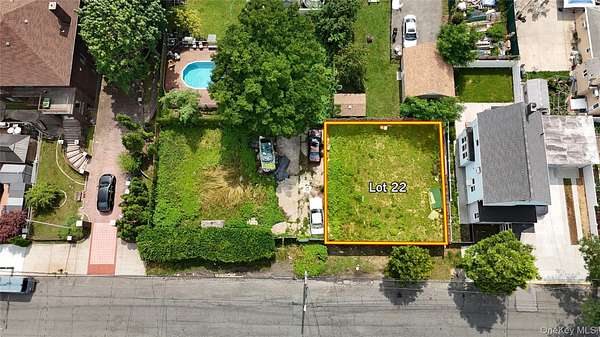 0.06 Acres of Residential Land for Sale in Bronx, New York