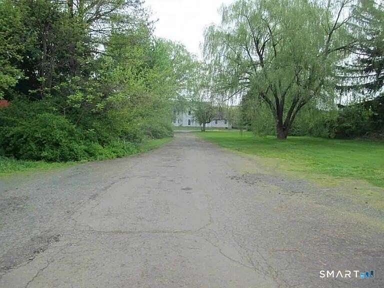 5.1 Acres of Land with Home for Sale in Wallingford, Connecticut