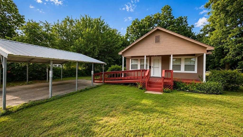 3 Acres of Land with Home for Sale in Crescent, Oklahoma