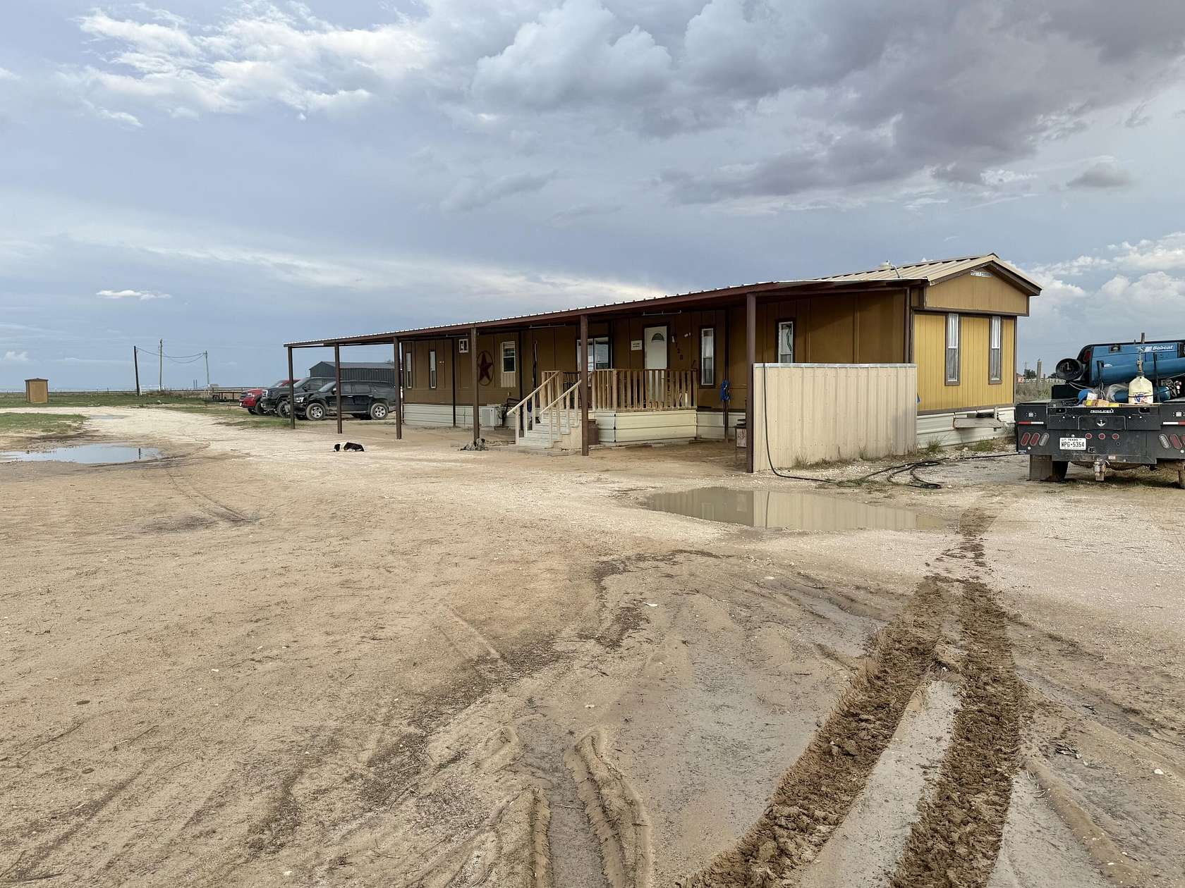 20 Acres of Agricultural Land with Home for Sale in Muleshoe, Texas