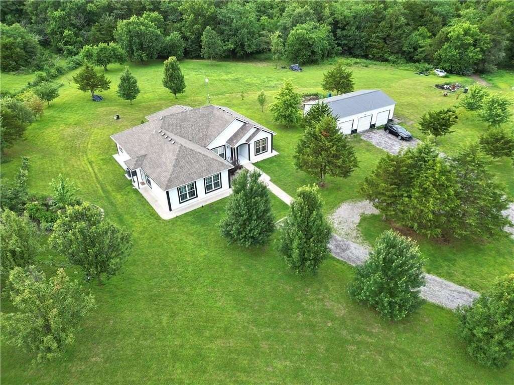 6 Acres of Land with Home for Sale in Sedalia, Missouri