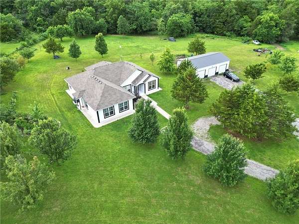 6 Acres of Land with Home for Sale in Sedalia, Missouri