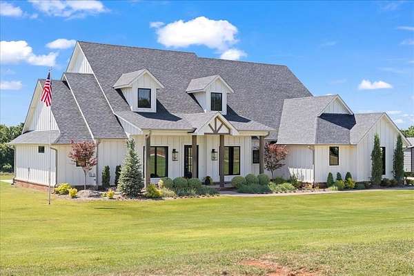 5.7 Acres of Land with Home for Sale in Blanchard, Oklahoma
