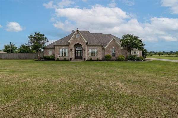 5 Acres of Land with Home for Sale in Marion, Arkansas
