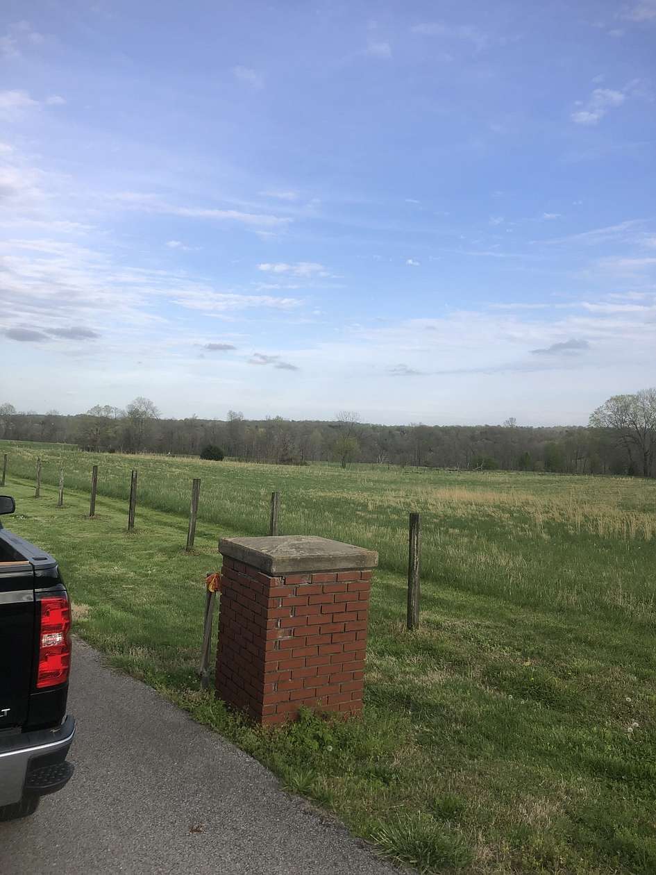 96.1 Acres of Recreational & Residential Land for Sale in Cunningham, Tennessee