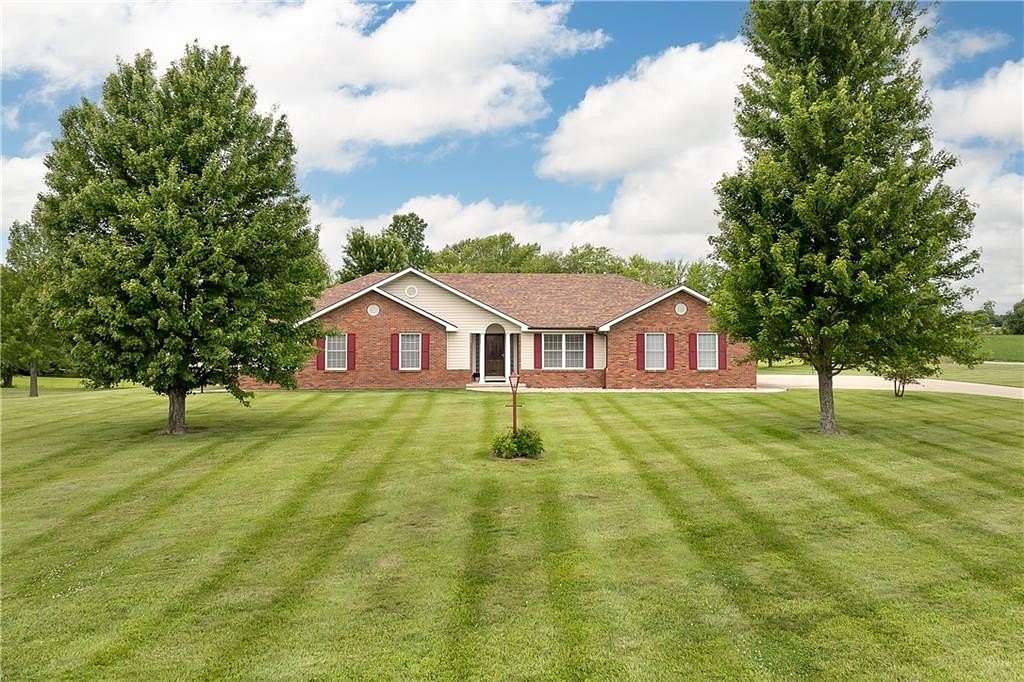 3 Acres of Land with Home for Sale in St. Joseph, Missouri