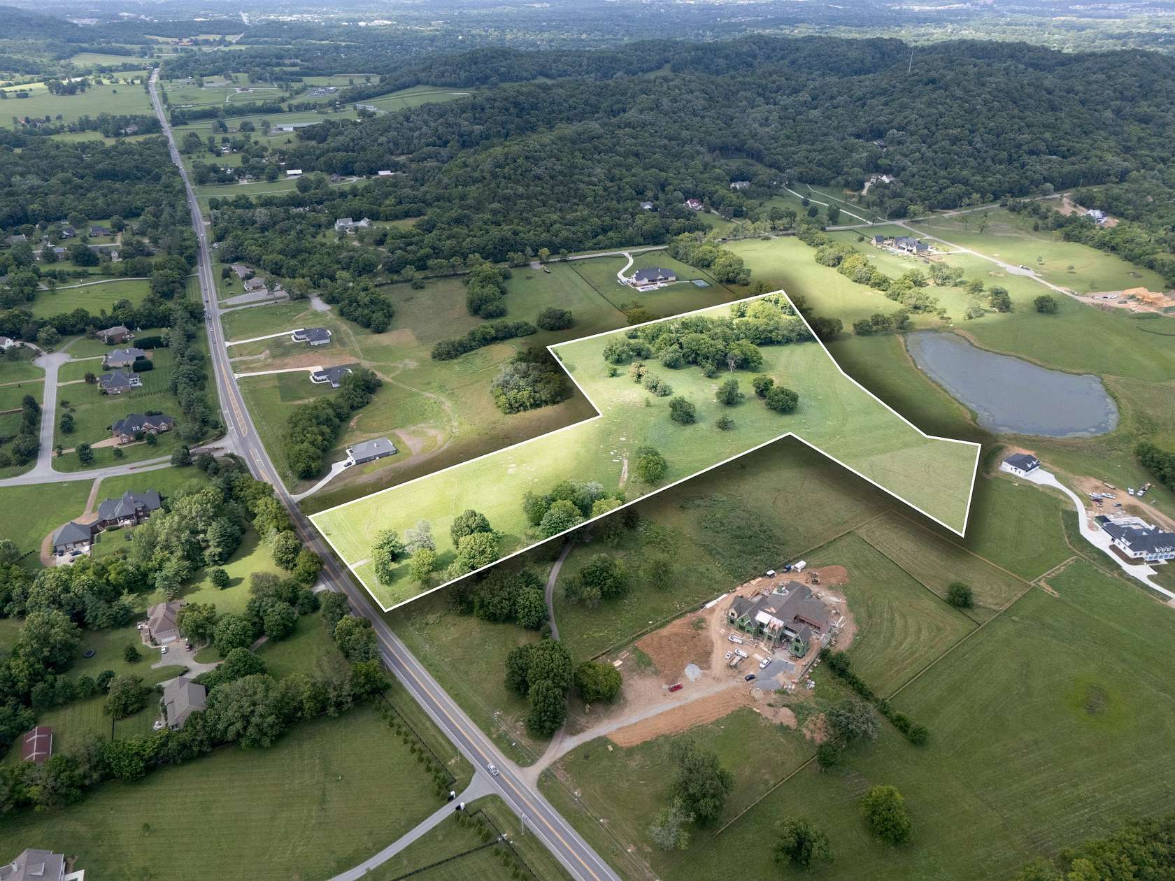 15 Acres of Land for Sale in Franklin, Tennessee