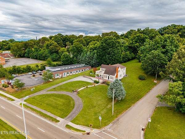 2.6 Acres of Improved Mixed-Use Land for Sale in Maryville, Tennessee