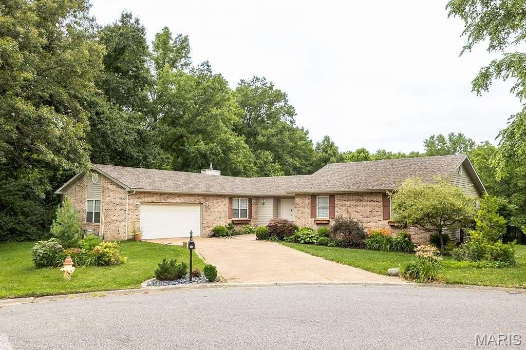 1.6 Acres of Land with Home for Sale in Lebanon, Illinois