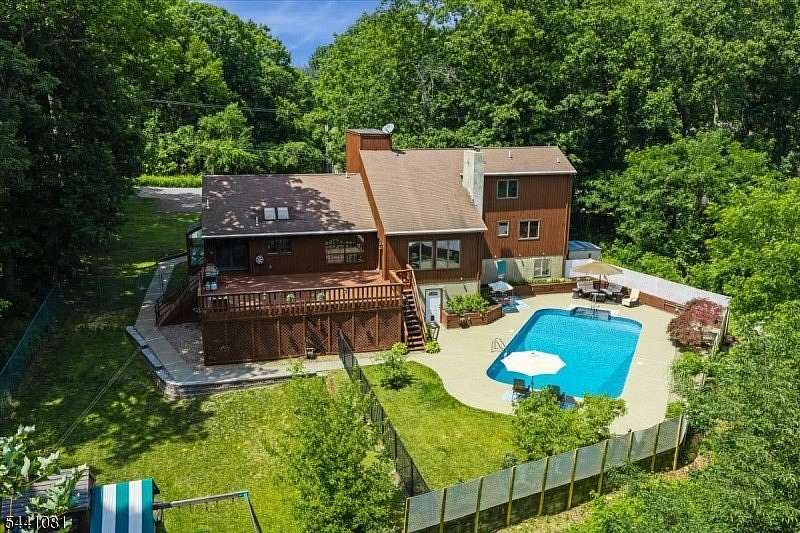 1.89 Acres of Land with Home for Sale in Hardyston Township, New Jersey