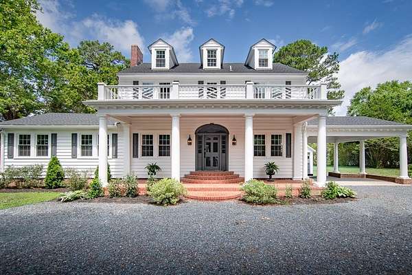 5.79 Acres of Land with Home for Sale in Painter, Virginia