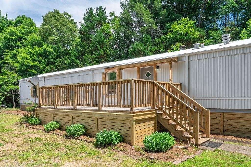2.6 Acres of Land with Home for Sale in Blue Ridge, Georgia