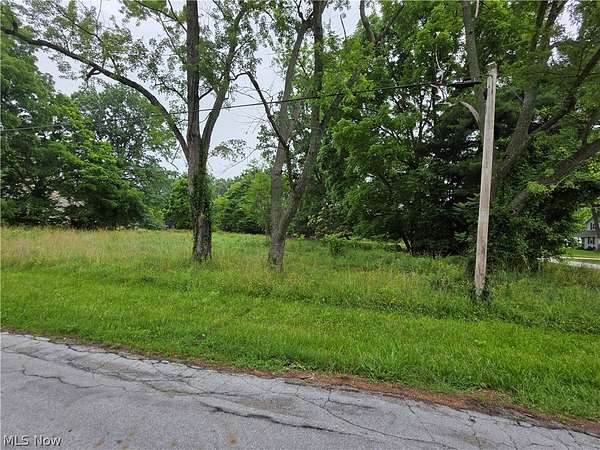 0.92 Acres of Residential Land for Sale in Akron, Ohio