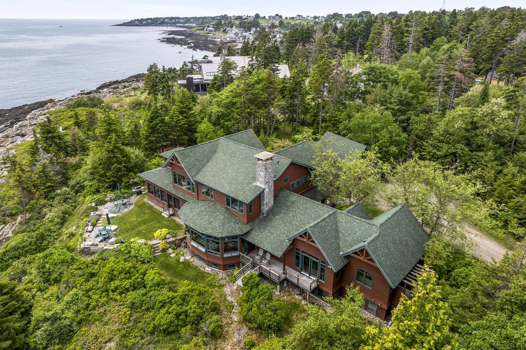 3.4 Acres of Land with Home for Sale in Harpswell Town, Maine