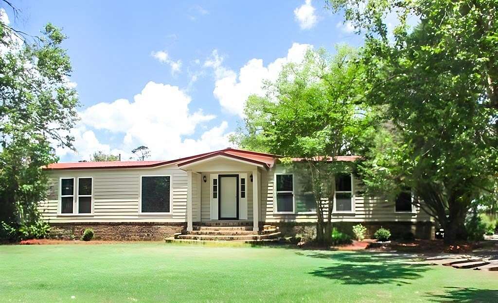 7.79 Acres of Land with Home for Sale in Homerville, Georgia