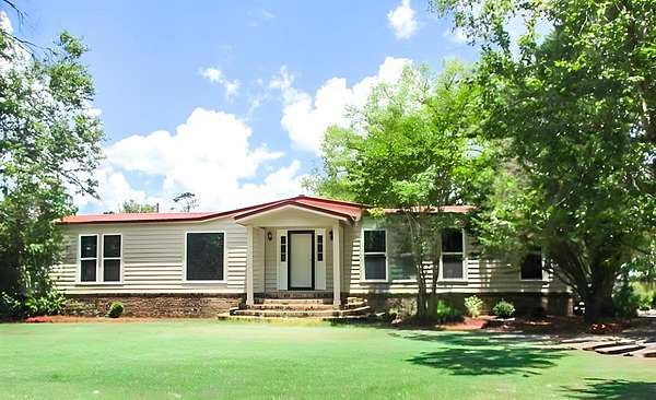 7.79 Acres of Land with Home for Sale in Homerville, Georgia