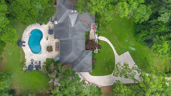 1.52 Acres of Land with Home for Sale in Tallahassee, Florida