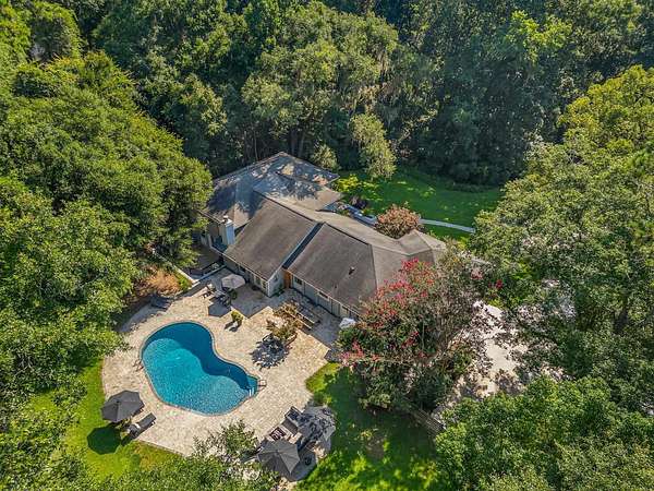 1.52 Acres of Land with Home for Sale in Tallahassee, Florida