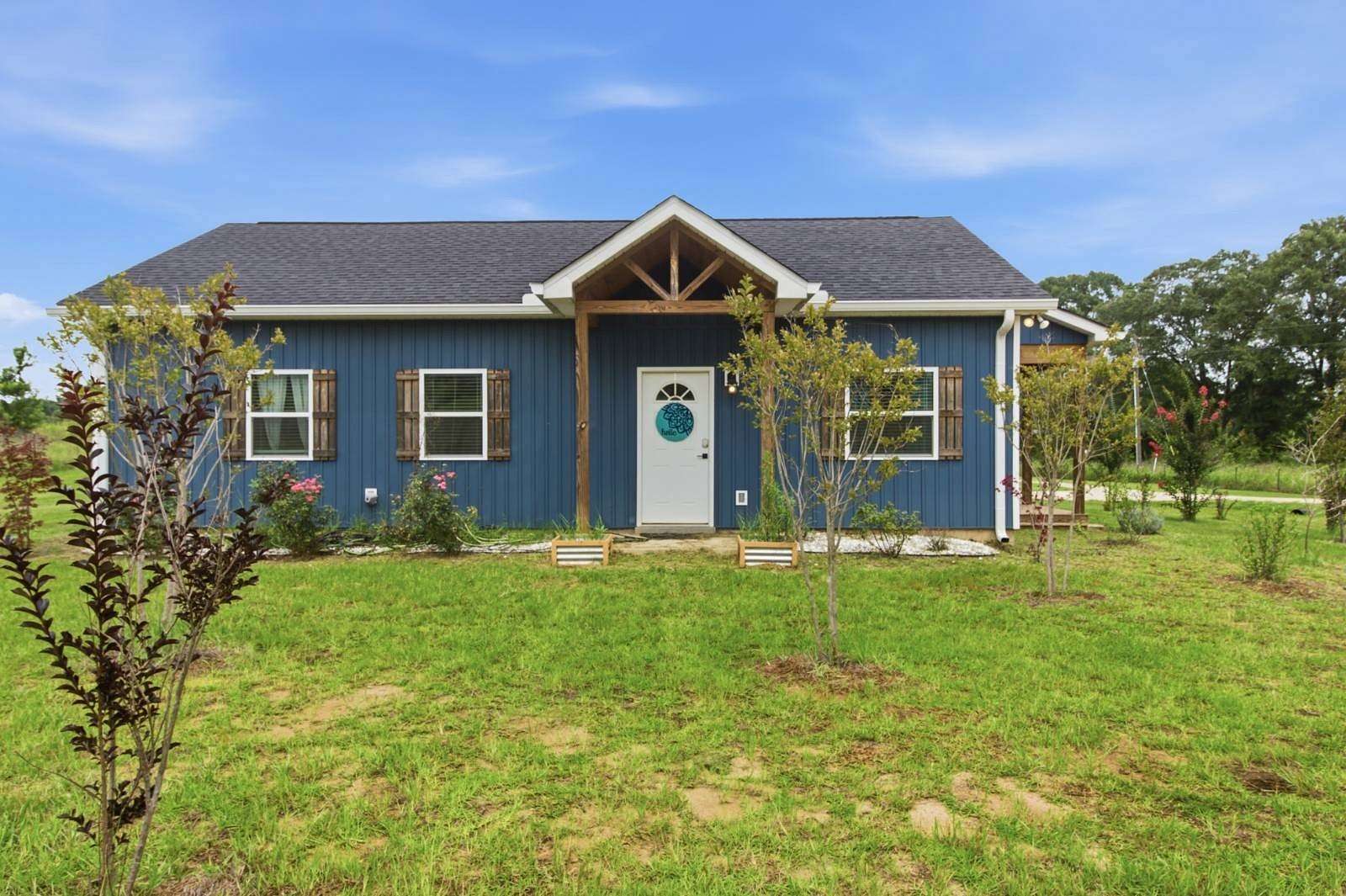 4.7 Acres of Land with Home for Sale in Dothan, Alabama