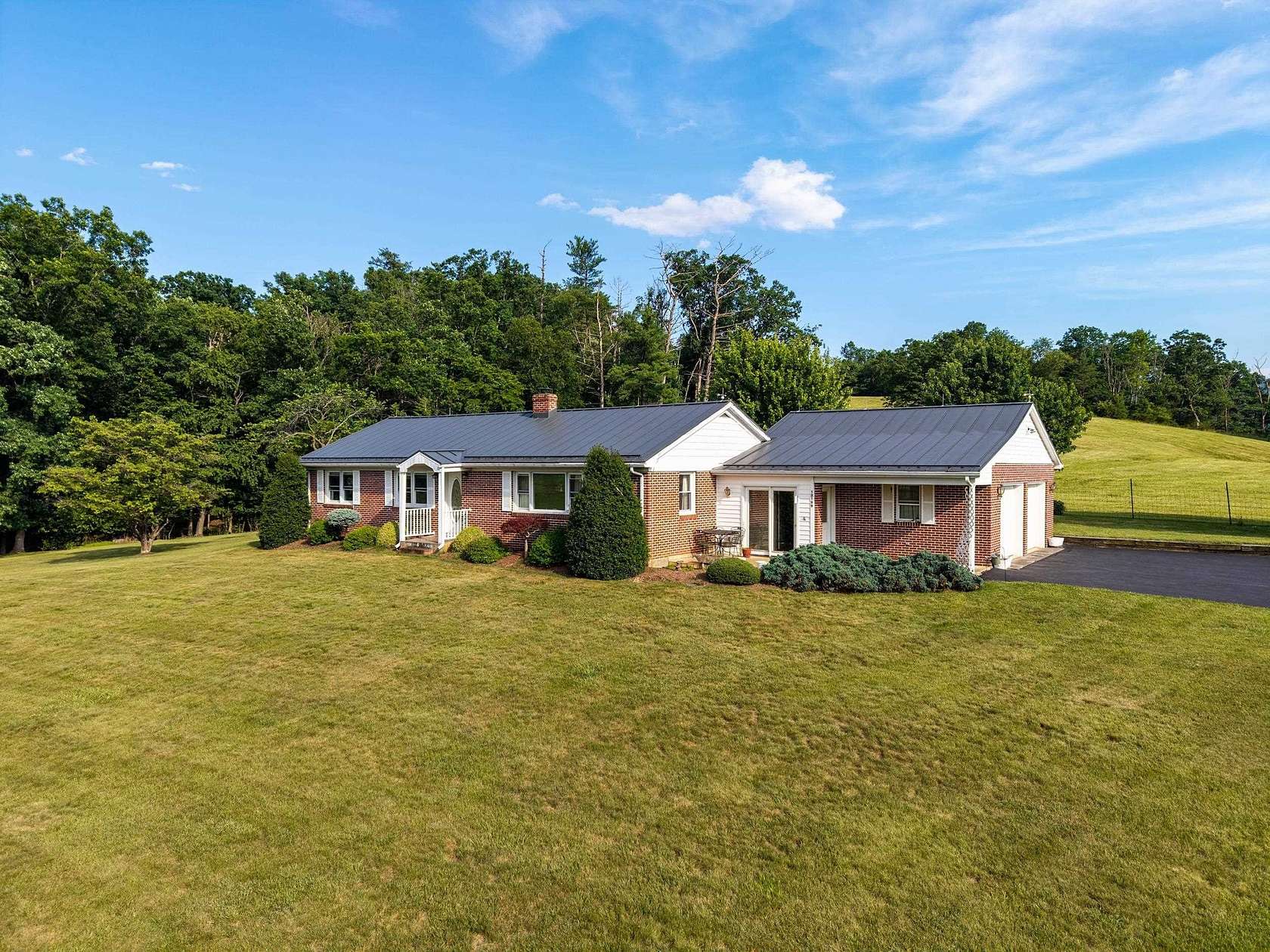 14 Acres of Land with Home for Sale in Fulks Run, Virginia
