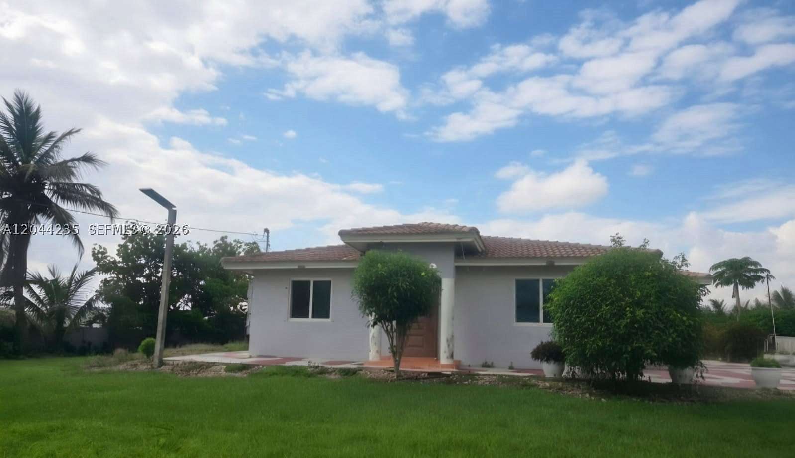 5.1 Acres of Land with Home for Lease in Miami, Florida