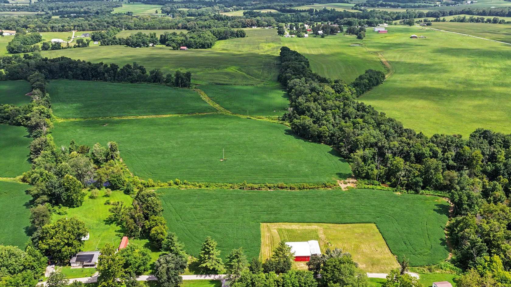 27 Acres of Agricultural & Residential Land for Sale in Hopkinsville, Kentucky