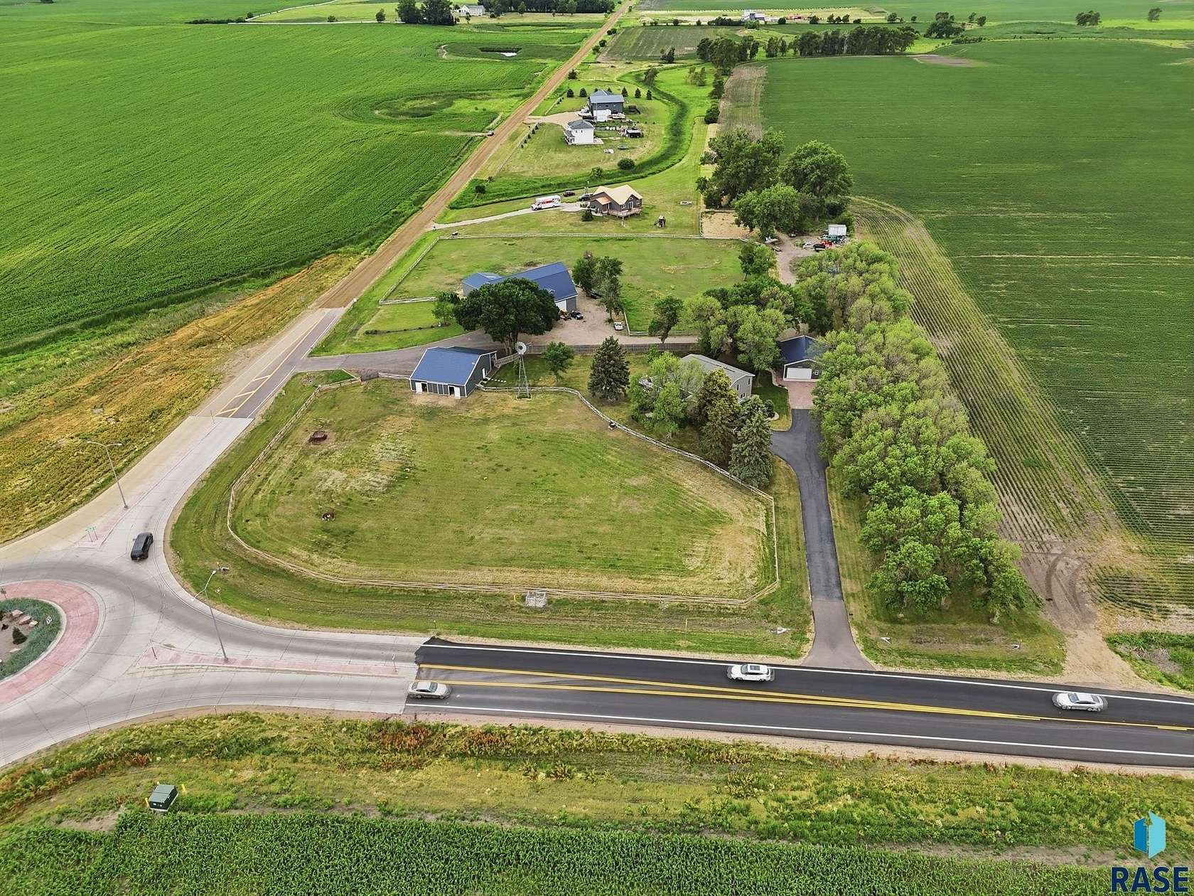 2.5 Acres of Land with Home for Sale in Sioux Falls, South Dakota