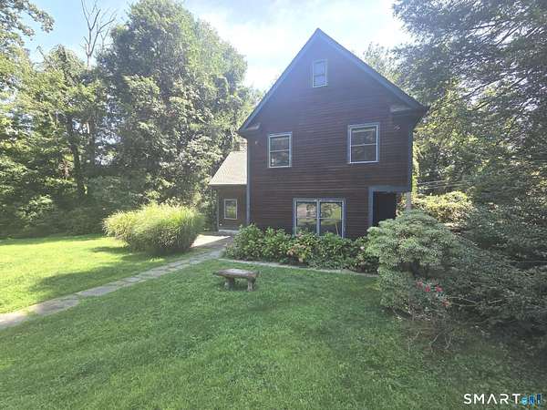 2.56 Acres of Land with Home for Lease in Stamford, Connecticut