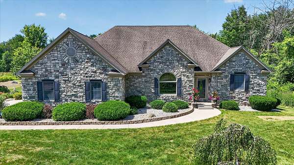 3.2 Acres of Land with Home for Sale in Owosso, Michigan