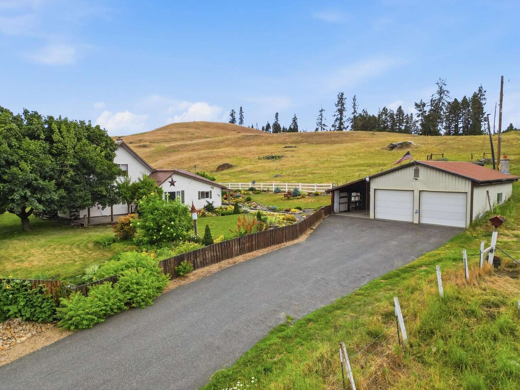 5 Acres of Land with Home for Sale in Colville, Washington