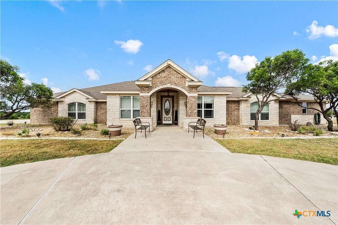 5.4 Acres of Land with Home for Sale in Kempner, Texas