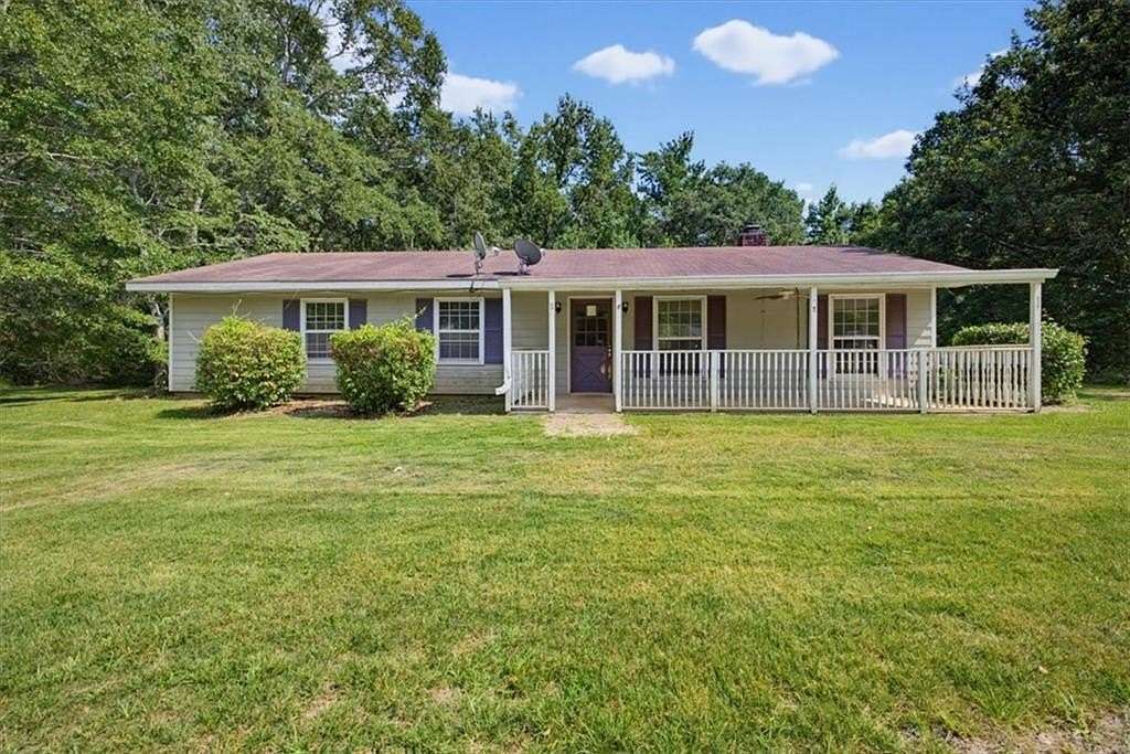 1.68 Acres of Land with Home for Sale in Winterville, Georgia