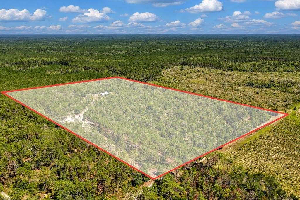 25 Acres of Recreational Land with Home for Sale in Bell, Florida