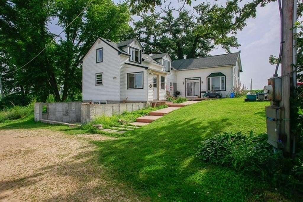 4.46 Acres of Land with Home for Sale in Pearl City, Illinois