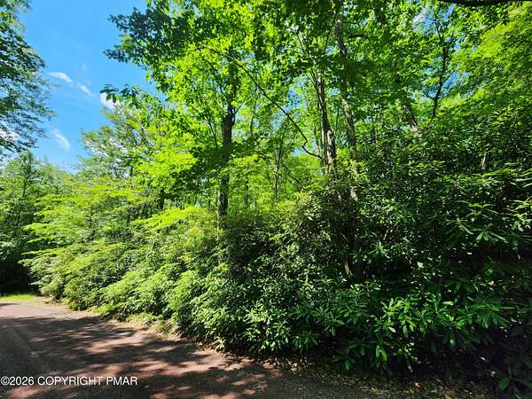 1.12 Acres of Residential Land for Sale in Jim Thorpe, Pennsylvania