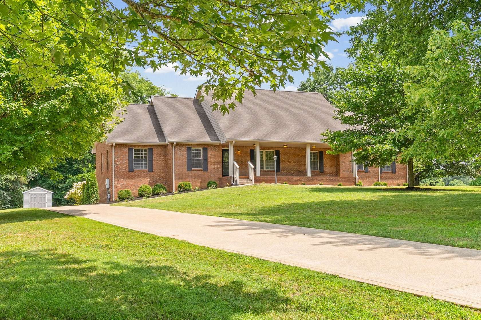 2 Acres of Land with Home for Sale in Clarksville, Tennessee