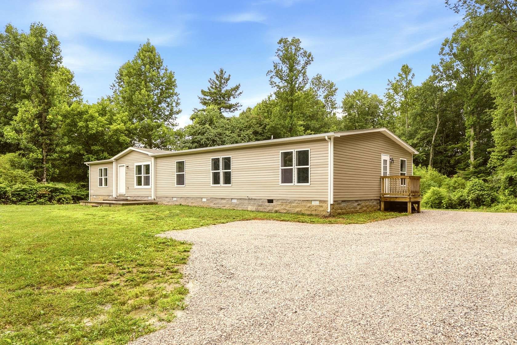 2 Acres of Land with Home for Sale in Wartburg, Tennessee