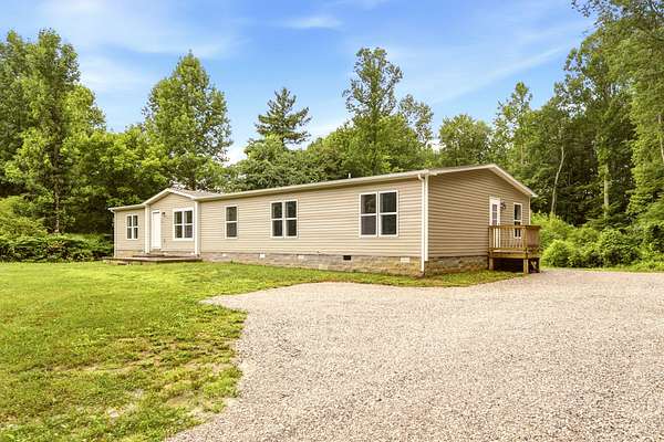 2 Acres of Land with Home for Sale in Wartburg, Tennessee