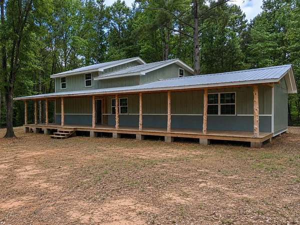 9.15 Acres of Land with Home for Sale in Big Sandy, Texas