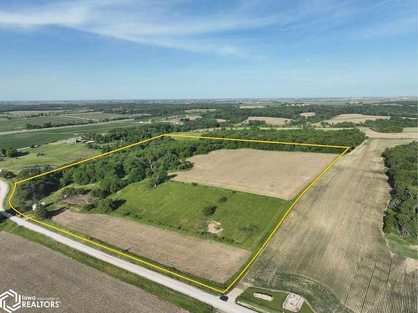 43.3 Acres of Agricultural & Residential Land for Sale in West Branch, Iowa