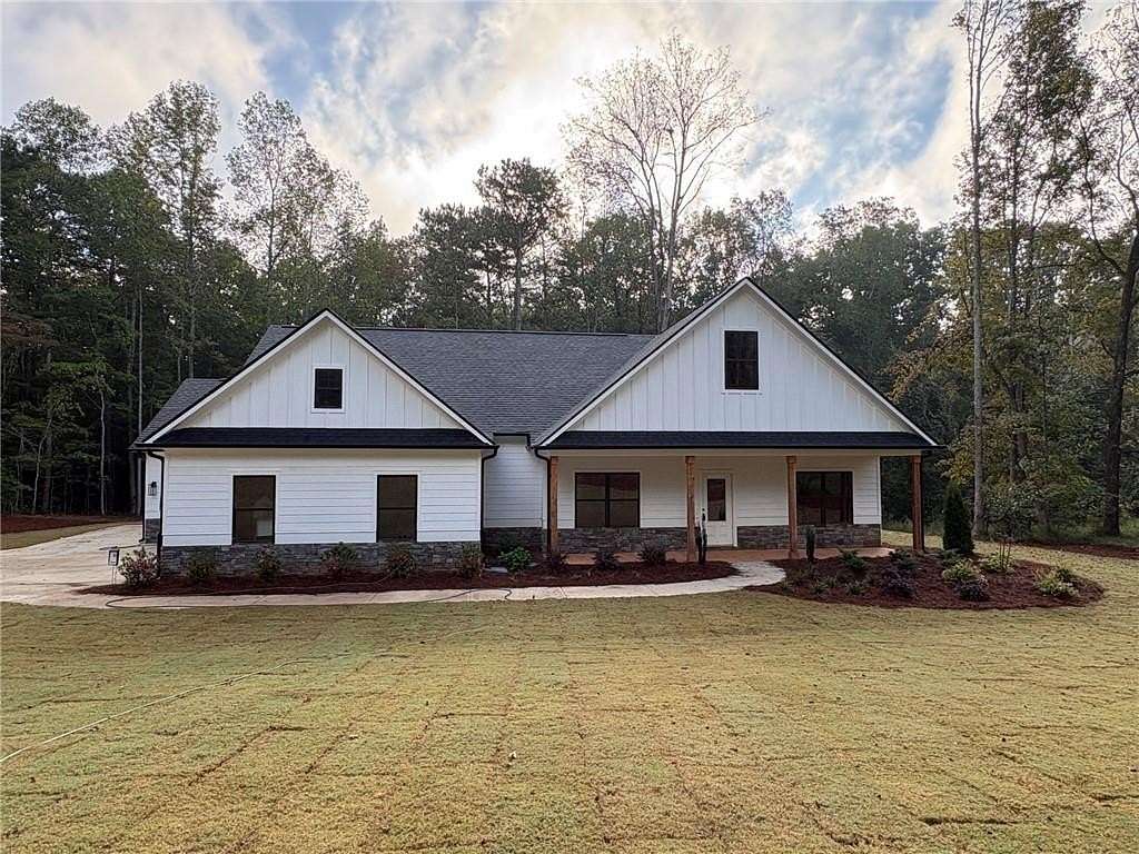 2.67 Acres of Land with Home for Sale in Dallas, Georgia