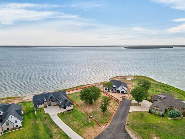 0.59 Acres of Residential Land for Sale in Mabank, Texas