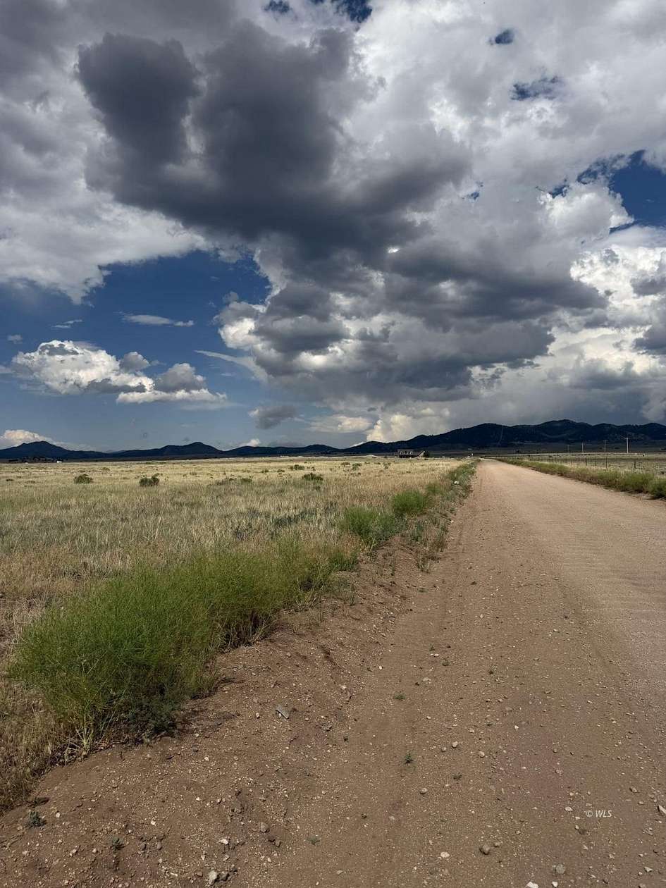 40 Acres of Land for Sale in Silver Cliff, Colorado
