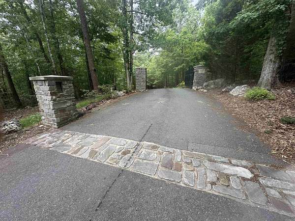 6.65 Acres of Land for Sale in Little Rock, Arkansas