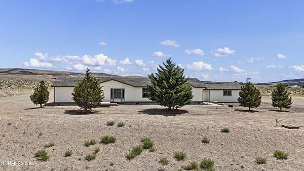 20 Acres of Land with Home for Sale in Stagecoach, Nevada