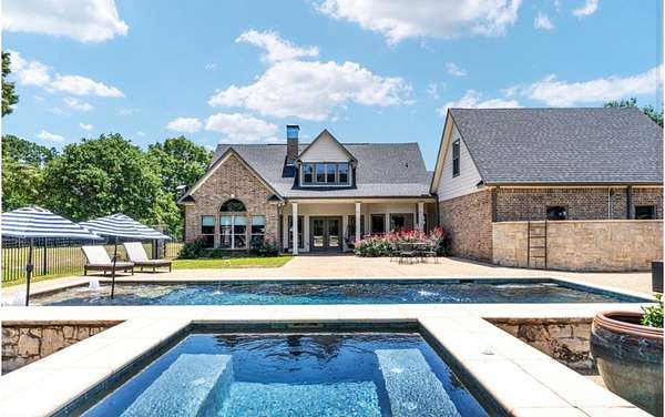 5.7 Acres of Land with Home for Sale in Athens, Texas