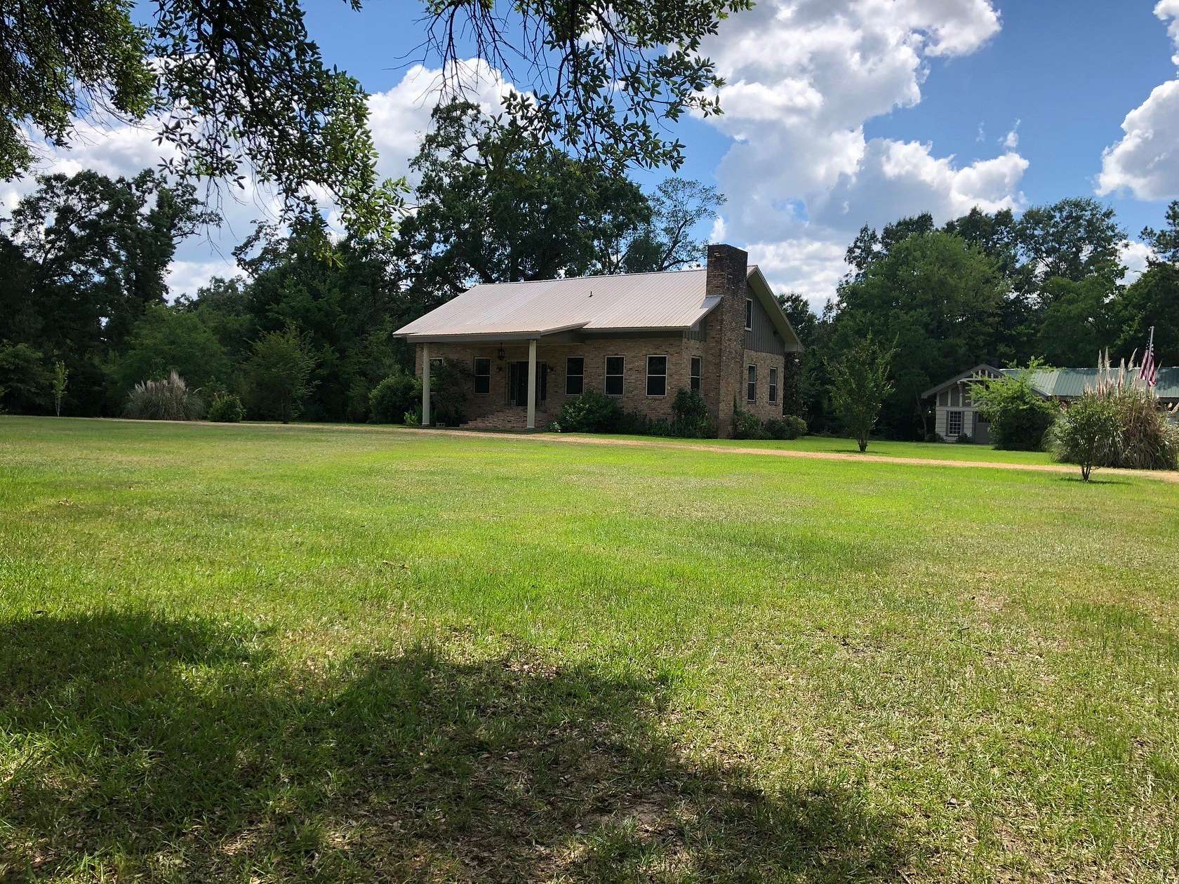 9.32 Acres of Land with Home for Sale in Shreveport, Louisiana