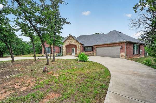 4.68 Acres of Land with Home for Sale in Alvarado, Texas