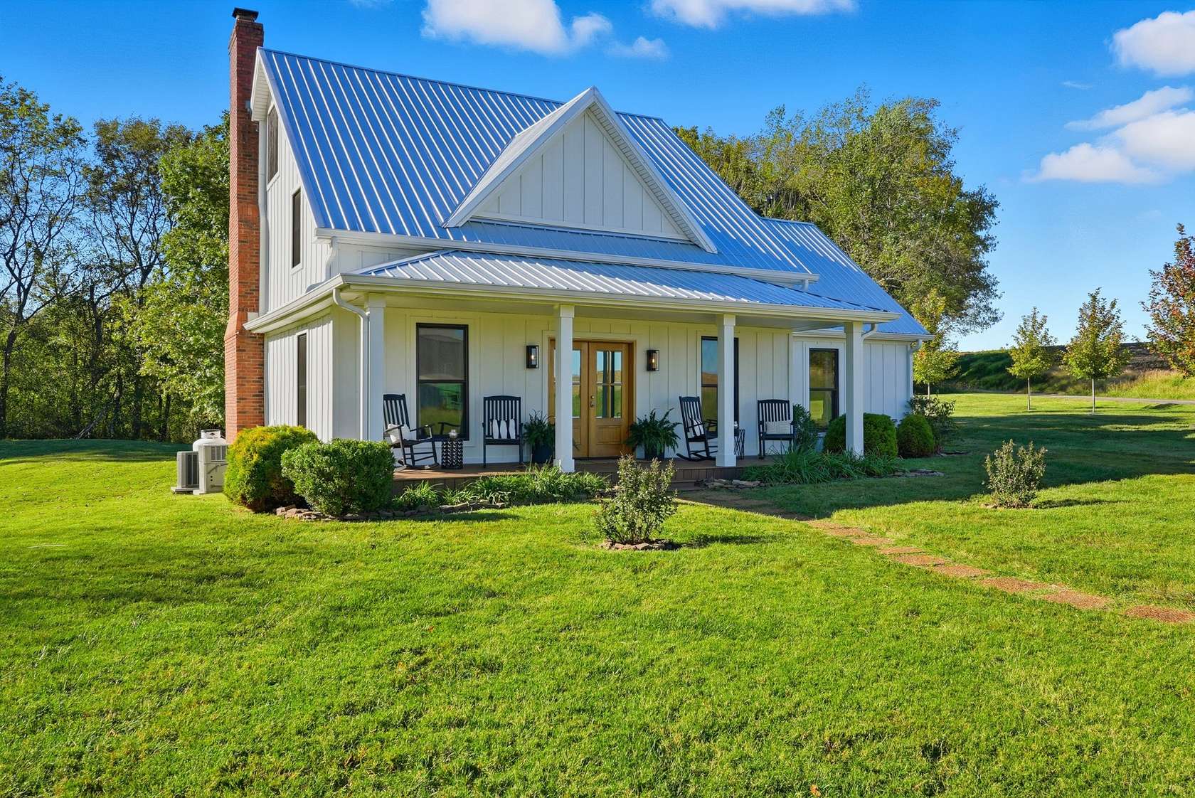 2.6 Acres of Land with Home for Sale in Springfield, Tennessee