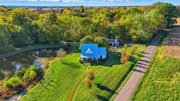2.6 Acres of Land with Home for Sale in Springfield, Tennessee